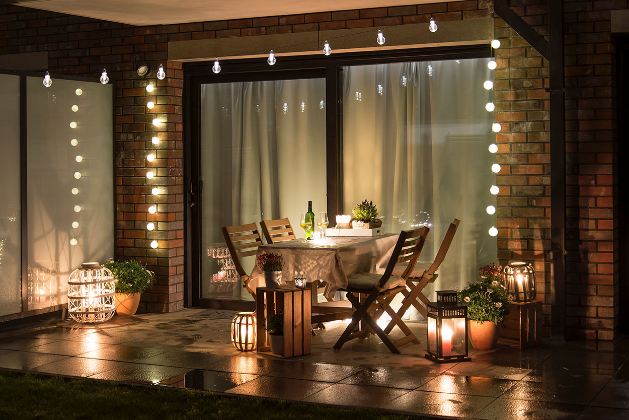 Create Outdoor Ambiance with Deck Lighting - Ideas & Advice