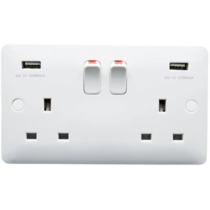 13A Switched Socket with USB, 2 Gang, White, Modern Range
